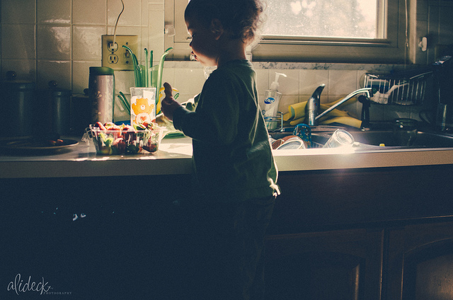 Toddler photography inspiration by Ali Deck