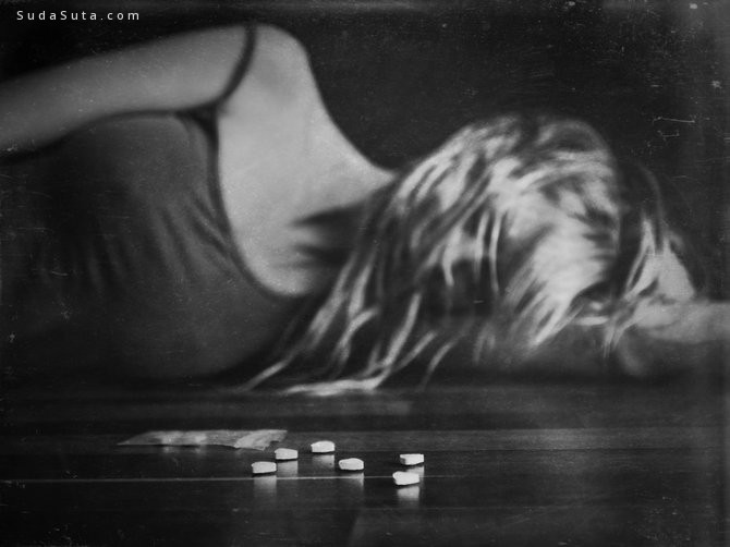 Mrs-White 梦魇 超现实主义摄影作品欣赏