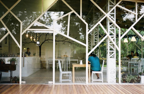 简约淡雅的乡村风格内部设计​，来自新加坡 HOKO 工作室与 AMA architectural studio 的合作项目