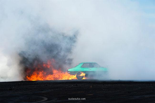 Simon Davidson 汽车与烟雾