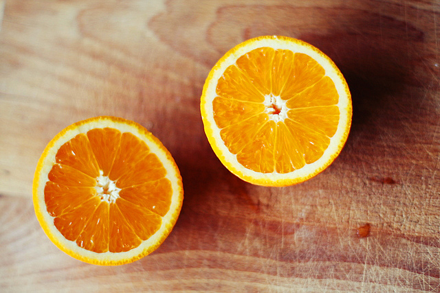 Oranges by Suzette Pauwels
