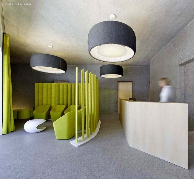 Residential and Dental Practice by Architekten Rüf Stasi Partner - InteriorZine.com