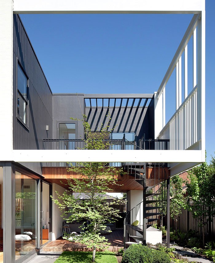 contemporary-house-located-australia-18