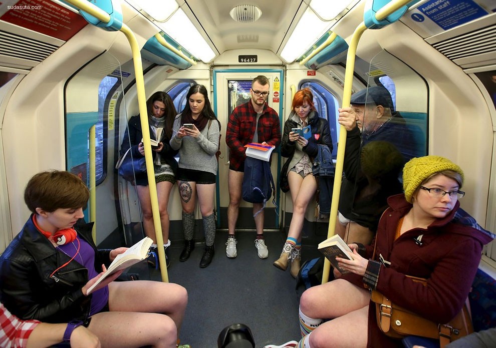 No Pants Subway Ride (30)
