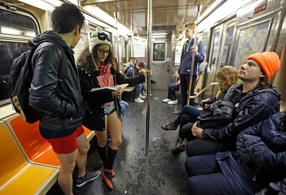No Pants Subway Ride (7)