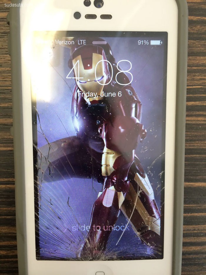Broken Phone Screen (4)