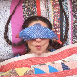 Alia Grace 有趣的鱼眼罩